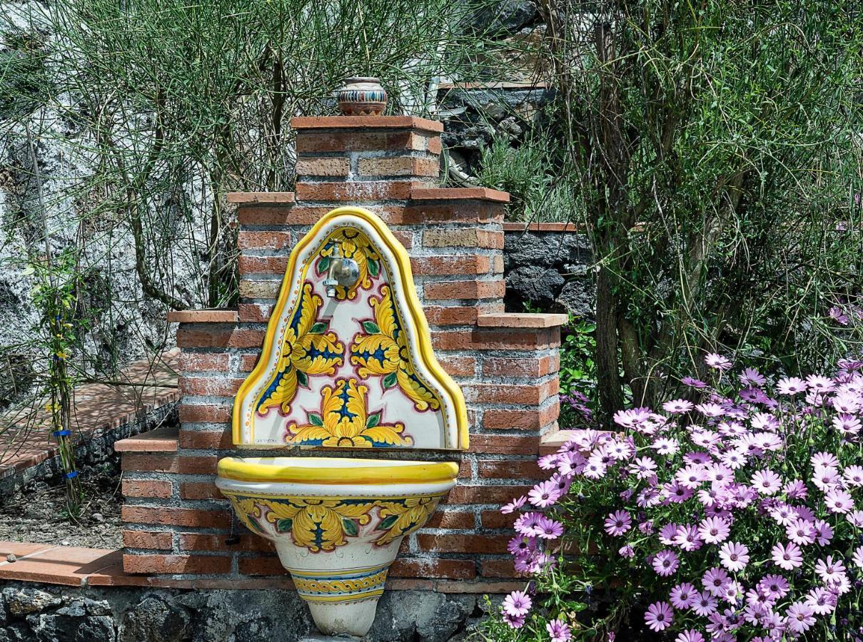 Fontana Del Cherubino Santa Maria di Licodia エクステリア 写真